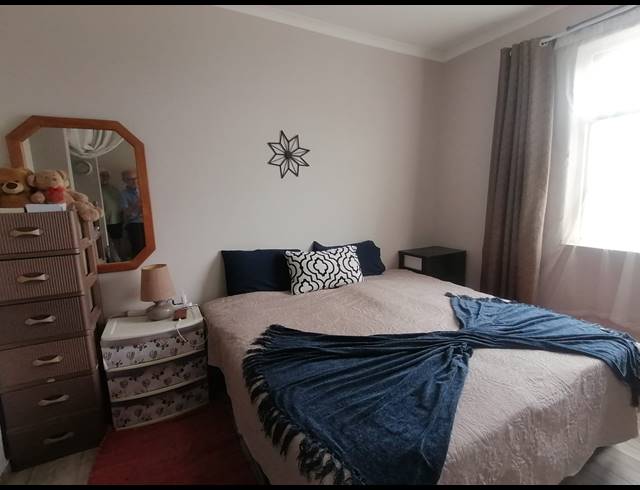 1 BEDROOM FLAT FOR SALE IN BLUFF
